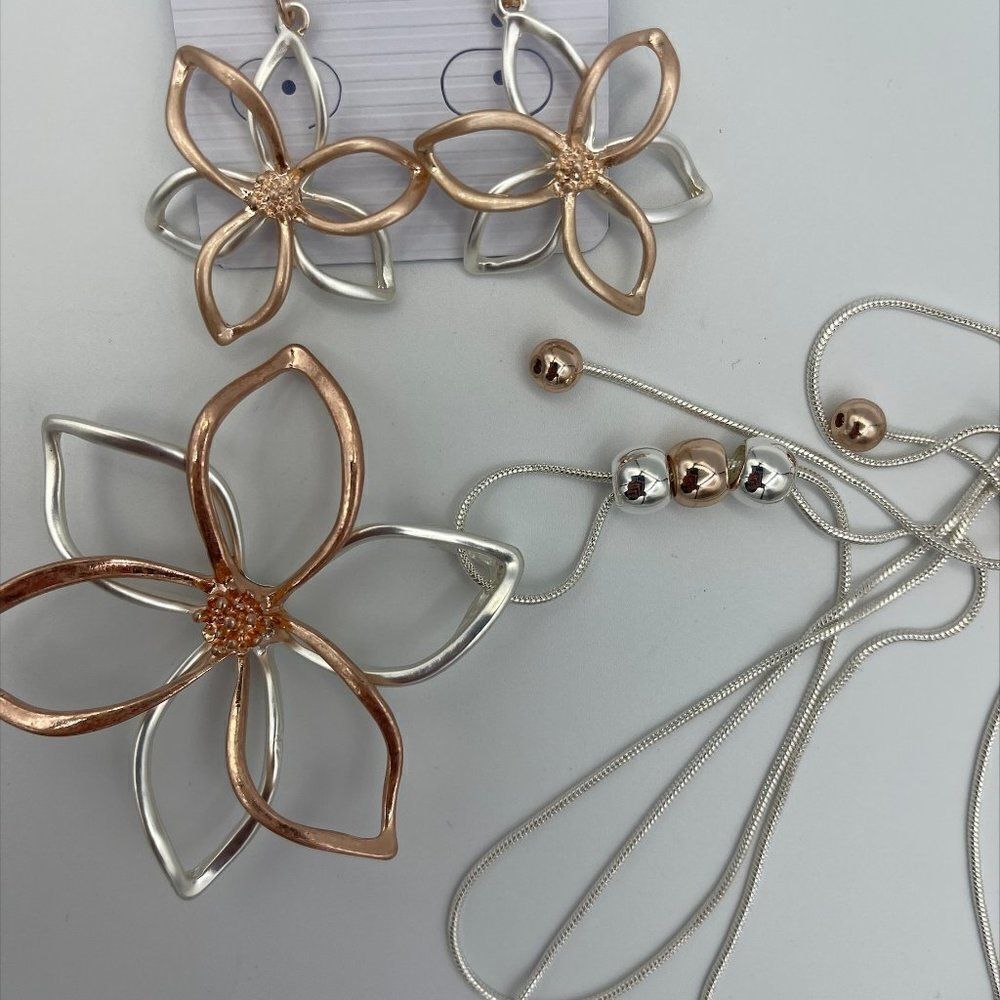 New, necklace and earring set, rose gold and mat silver tones, fashion j…